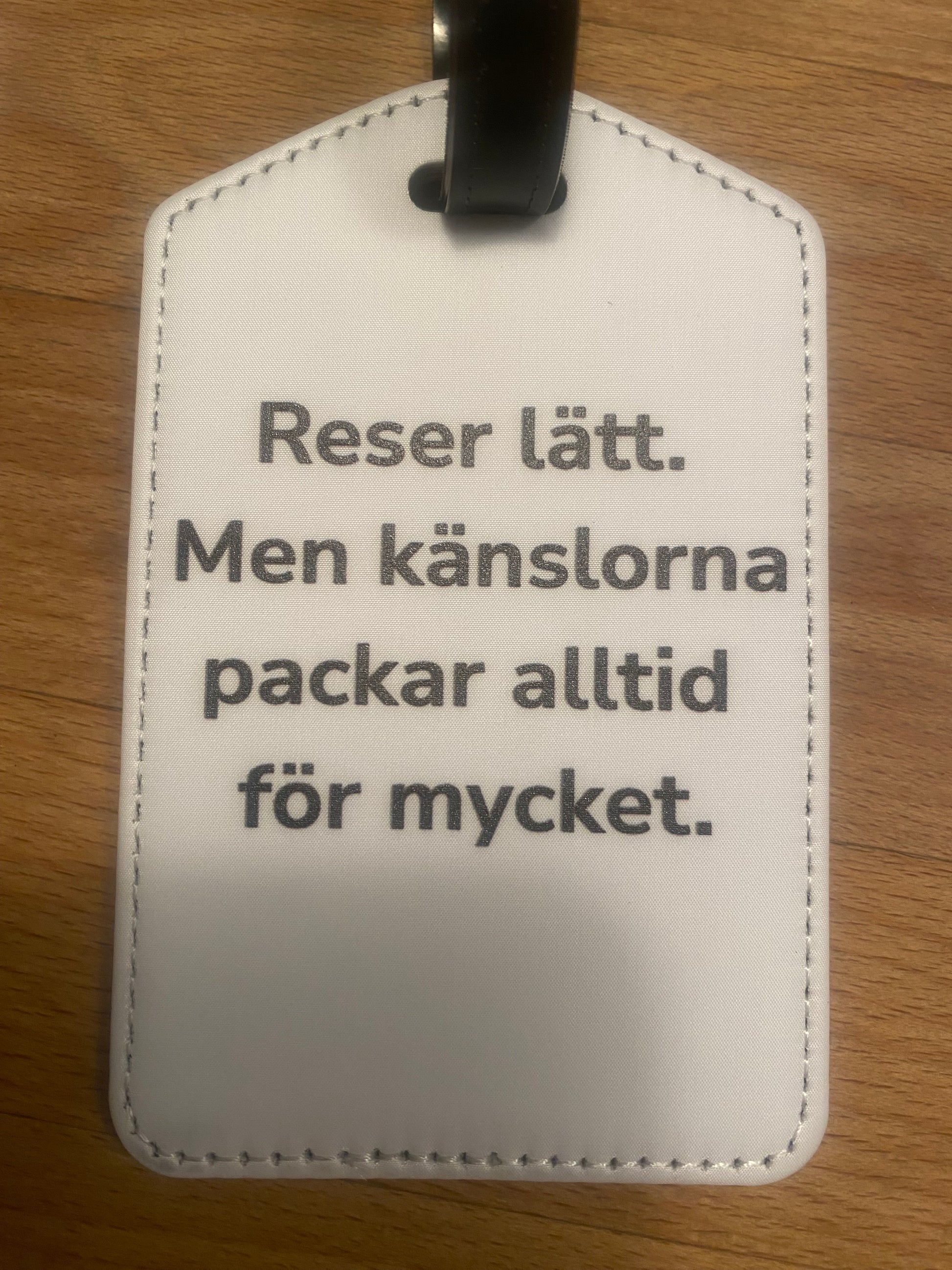 NYHET! Reser lätt. Men känslorna packar alltid för mycket.