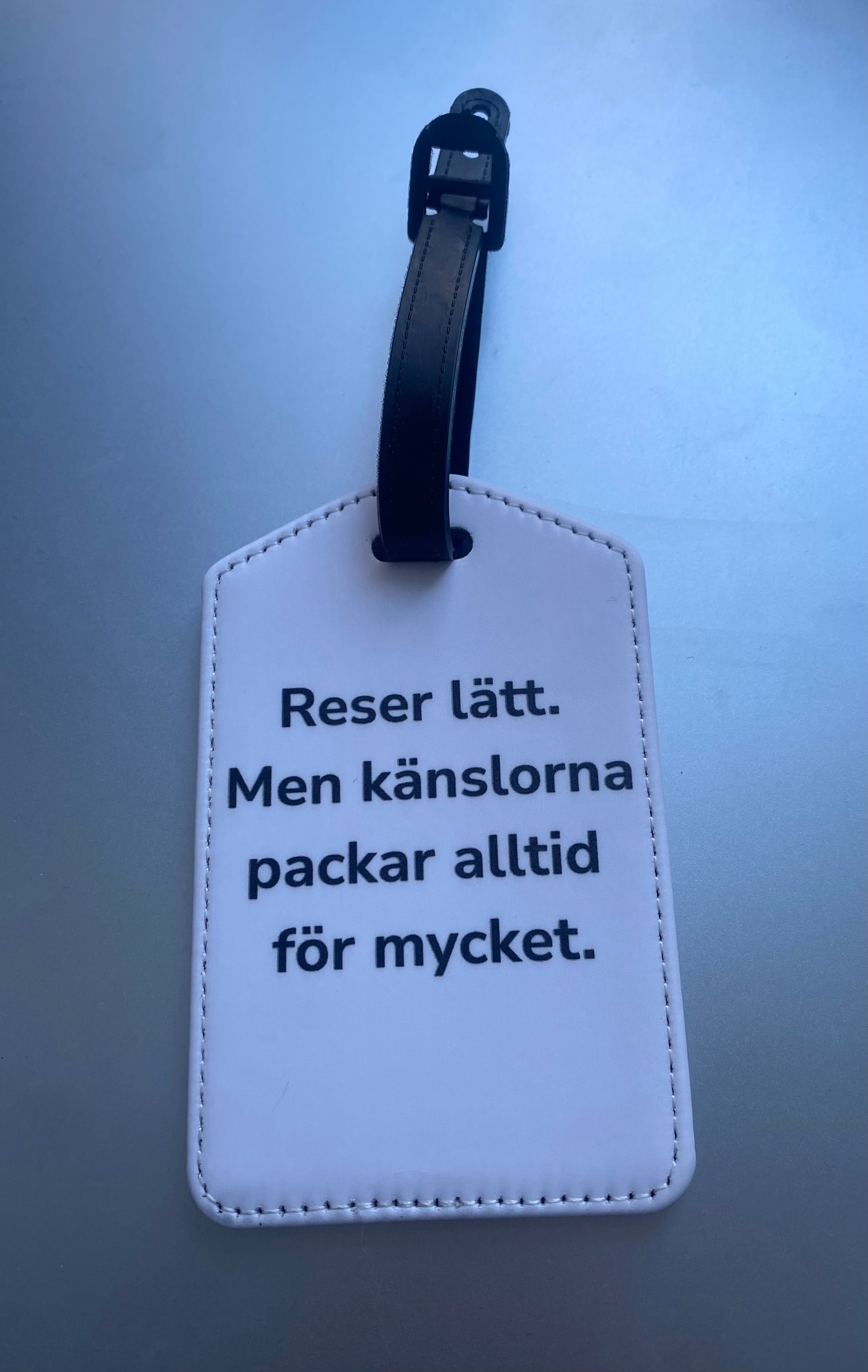 Reser lätt. Men känslorna packar alltid för mycket.